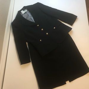 Navy Tahari classic skirt suit